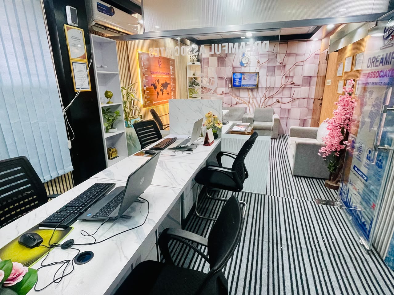Dreamful Associates Office Premises 21